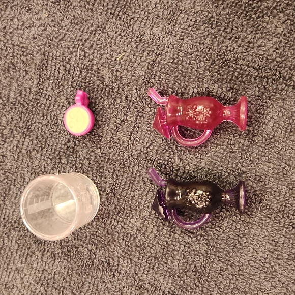 Monster High Doll Operetta, Locker, & Accessories - Picture 5 of 16